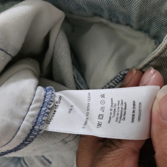 House Of Sunny Handlebar Curve Light Wash Wide Leg Jeans - Picture 13 of 13